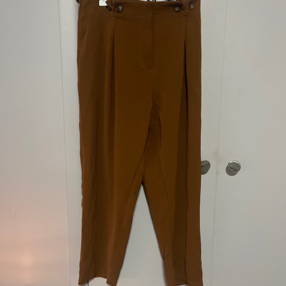 Women’s casual pants